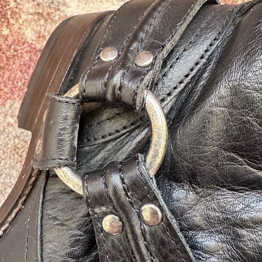 Frye Maxine Trapunto Shortie Black Leather Boot sz 8.5 - Picture 9 of 15